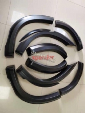 Ốp cua lốp xe Xpander 2020 2021